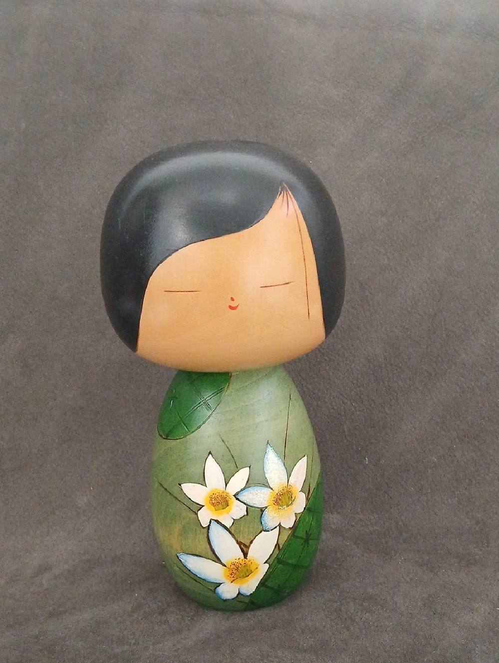 Hand-Painted Green Floral Kokeshi Japanese Wood Doll Decorative Accent 7"